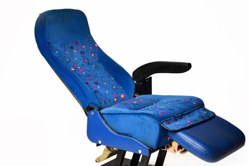 Reclining seat Reclining seat